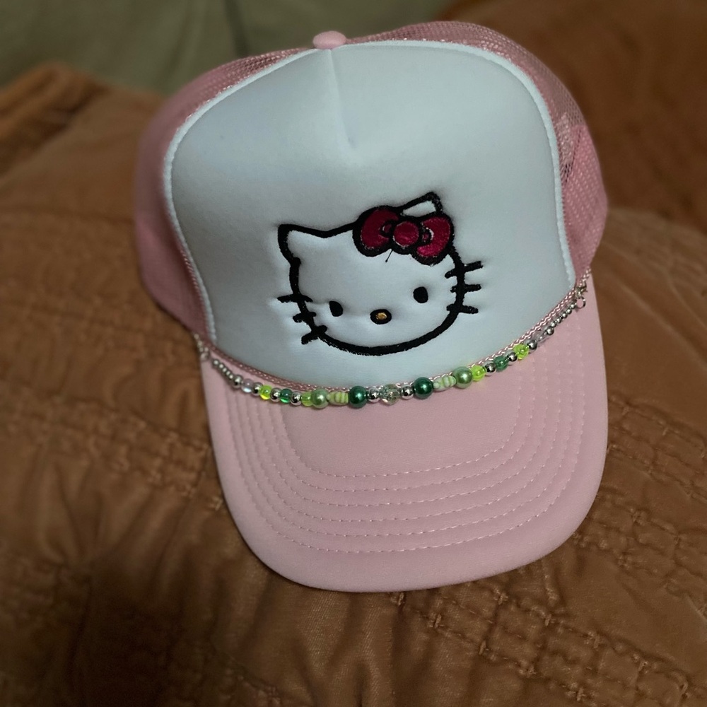 Nissun hello Kitty cap
